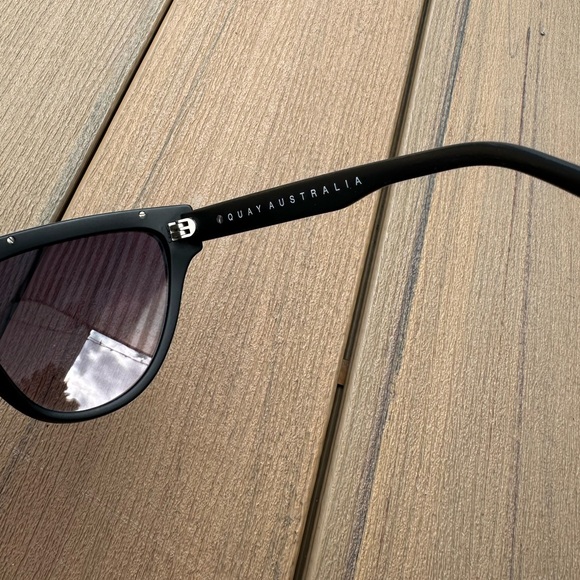 Quay Flight Risk Sunglasses for Women Black Gold Sunglasses Glam Summer main image 5
